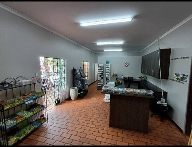 INDUSTRIAL PROPERTY TO RENT IN HENNOPSPARK